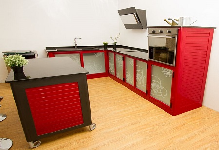 Cucina in alluminio su misura Mod. Rossella