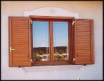 persiana e finestra effetto legno